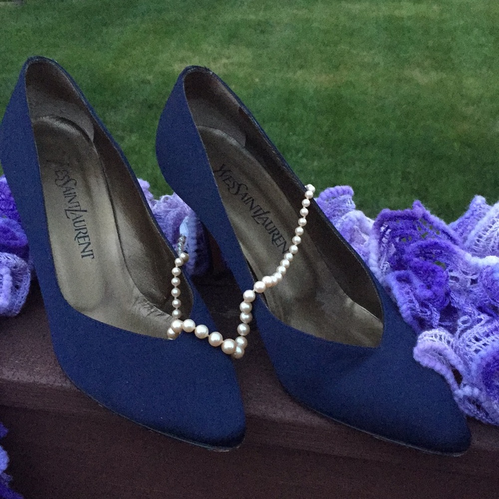 YVES SAINT LAURENT PUMPS